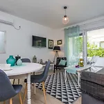 Marta Guest house 4*