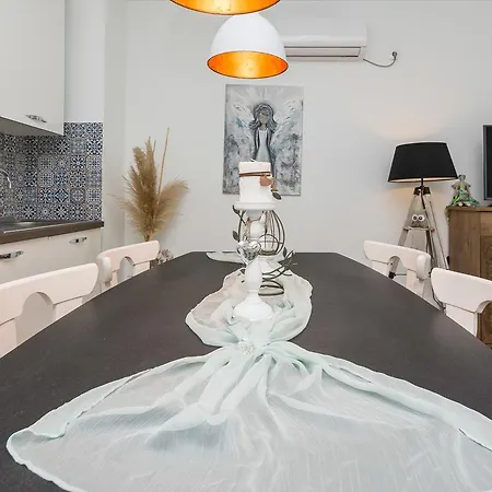 Marta 1 Гостьовий будинок Задар