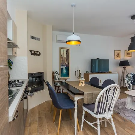 Marta 1 Гостьовий будинок 4*